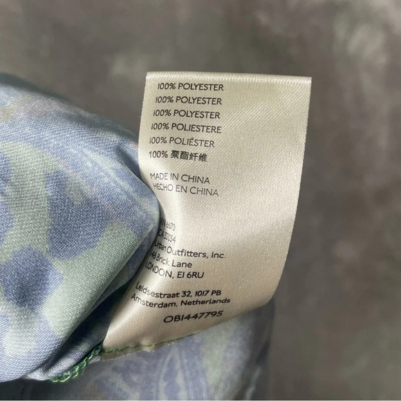 Free People Top Women’s Sz Small Purple Bianca Revolve Satin Button Down Animal - Picture 9 of 9